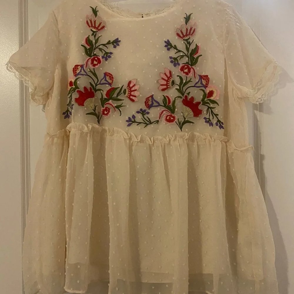Floral Embroidered Blouse